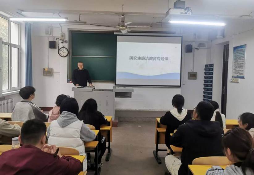 ba676ac303181a32866dad80041bacc9